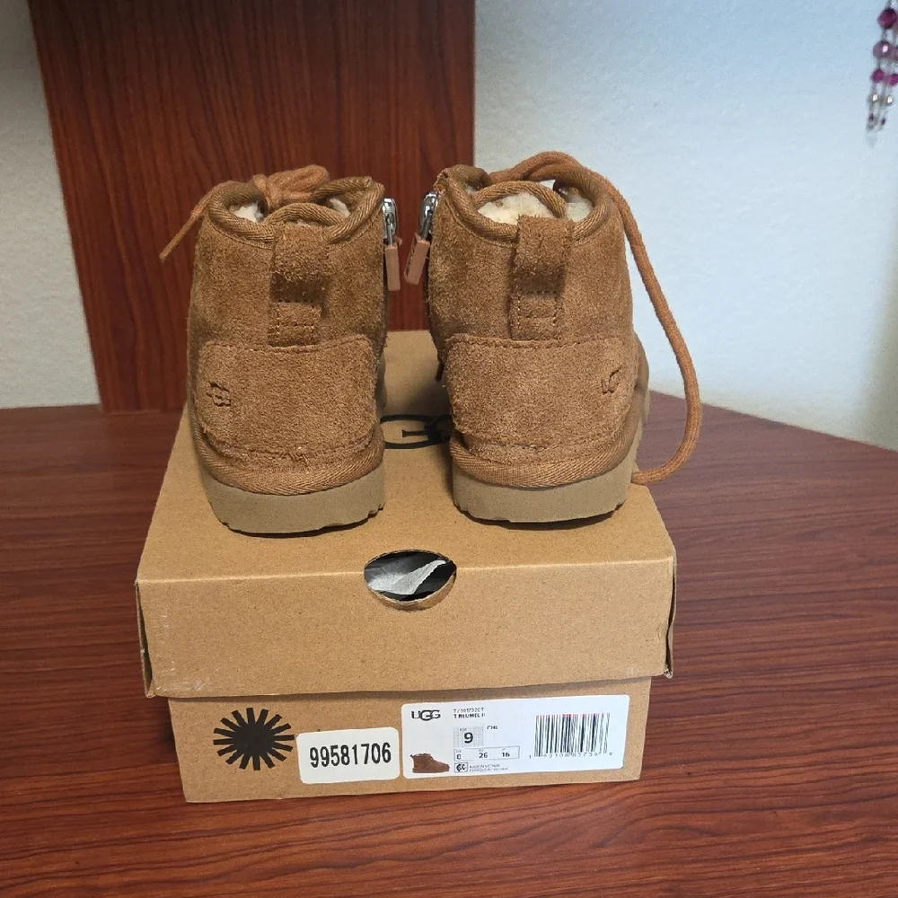 UGG Kids Neumell II Chestnut Suede Boots: Toddler size 9